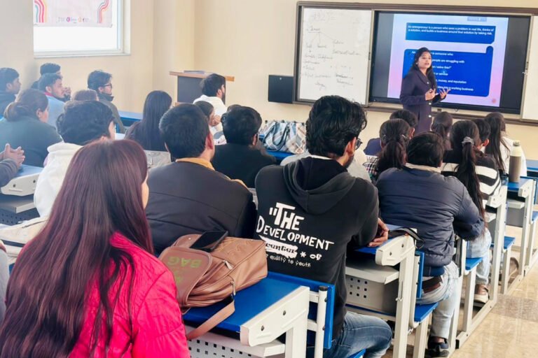 अग्रवाल कॉलेज, बल्लभगढ़ द्वारा राष्ट्रीय स्टार्टअप दिवस के अवसर पर (विंग-I) में विशेषज्ञ व्याख्यान का आयोजन किया गया