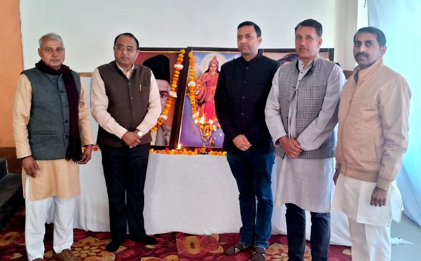 ‘राष्ट्रीय स्वयंसेवक संघ के शताब्दी वर्ष व पंच परिवर्तन की समाज निर्माण में भूमिका’ संगोष्ठी संपन्न, न्याय और राष्ट्रवाद का सामंजस्य आवश्यक है: दीपक ठकराल  