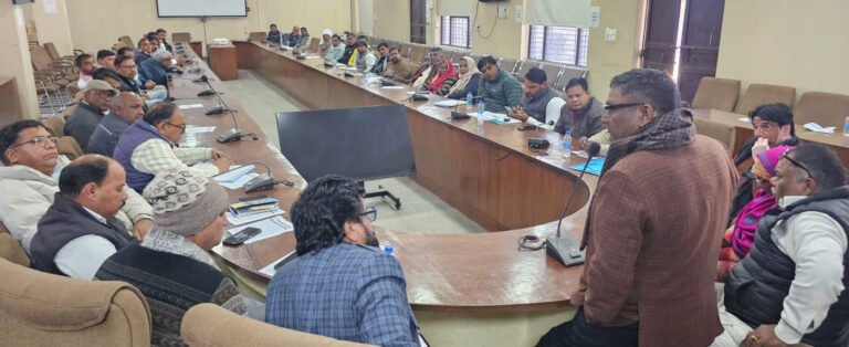 सरकार द्वारा लाये जाने वाले काले कानूनो के विरोध में कर्मचारी मजदूर संगठनों, किसान सयुंक्त मोर्चा एवं जन संगठन मिलकर जींद में 15 जनवरी को करेंगे महासम्मेलन