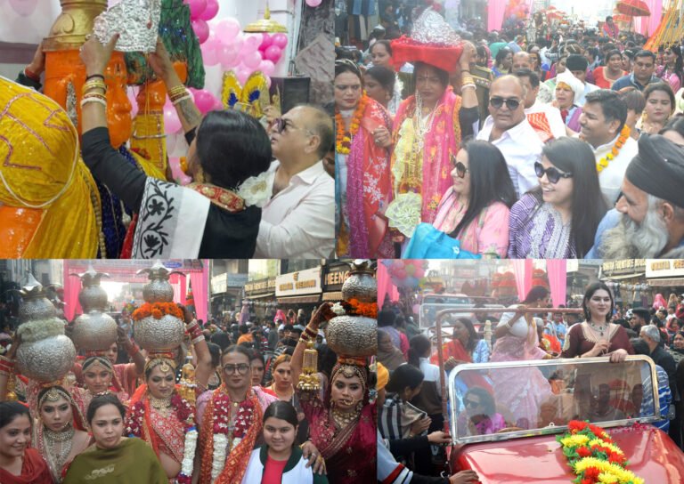 सिद्धपीठ श्री हनुमान मंदिर द्वारा किन्नर समाज की कलश यात्रा का हुआ भव्य स्वागत,चांदी का मुकुट व घण्टा किया भेंट,कलश यात्रा से शहर में होगा सुख-समृद्धि का आगमन : राजेश भाटिया