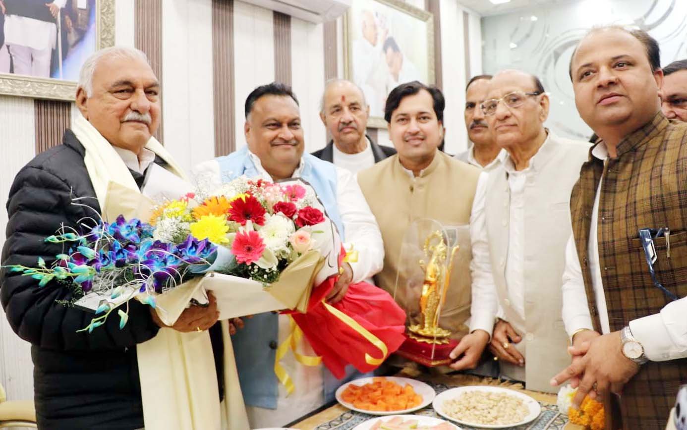 जलपान समारोह में पहुंचने पर लखन सिंगला ने किया पूर्व मुख्यमंत्री का भव्य स्वागत, मनरेगा’ स्कीम के समर्थन में एकजुट हो रहा देशभर का मजदूर : भूपेंद्र सिंह हुड्डा