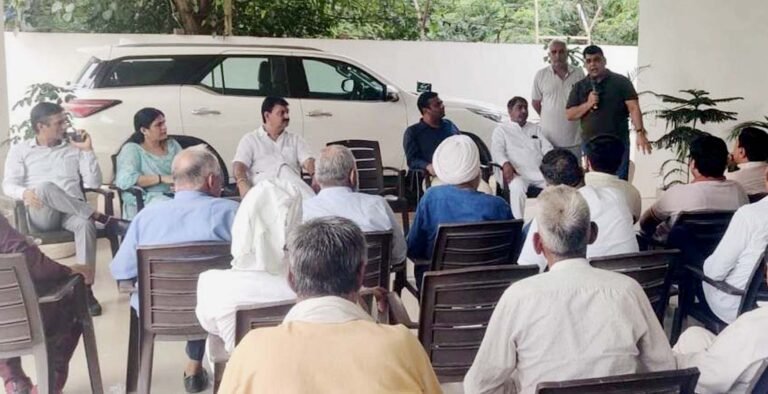 युवा सम्मेलन की तैयारियों को लेकर इनेलो जिलाध्यक्ष ने ली कार्यकर्ताओं की बैठक,  इनेलो शासनकाल में हुआ था हरियाणा का सही मायनों में विकास : रुपचंद लाम्बा