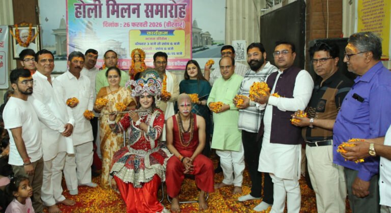 श्री महावीर मंदिर सेवा समिति ट्रस्ट महावीर मंदिर में होली मिलन समारोह का आयोजन, होली भाईचारे का त्यौहार है, जो हमारी भारतीय संस्कृति को दर्शाता है- महापौर प्रवीण जोशी