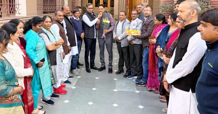 आरडब्ल्यूए चुनाव में दीपक यादव पैनल ने भारी मतों से जीत हासिल की