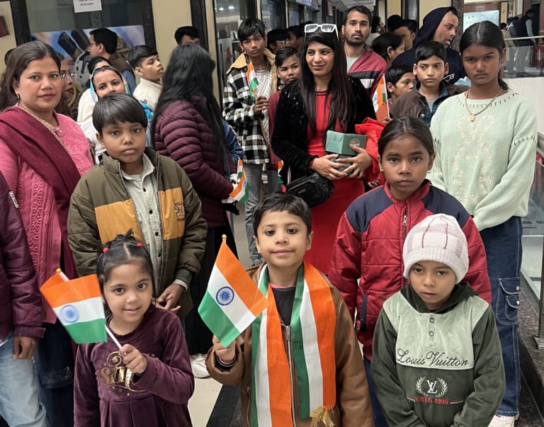 थैलेसीमिया ग्रस्त बच्चों के लिए देशभक्ति फिल्म ‘बॉर्डर-2’ का विशेष प्रदर्शन,