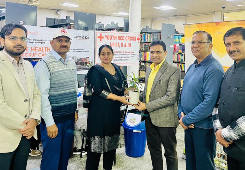 अग्रवाल कॉलेज में अमृता हॉस्पिटल के सहयोग से हेल्थ अवेयरनेस क्लब, यूथ रेड क्रॉस व एनएसएस इकाइयों  द्वारा हेल्थ चेकअप कैंप का आयोजन किया गया