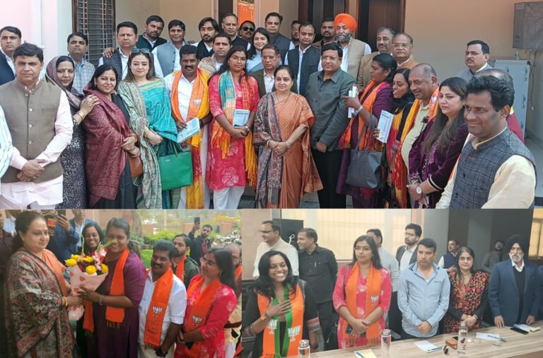 केरल से आए पार्षदगण एवं जनप्रतिनिधियों का प्रतिनिधिमंडल मेयर कैंप कार्यालय पहुंचा, कैबिनेट मंत्री विपुल गोयल तथा राज्य मंत्री राजेश नागर ने भी बैठक में सहभागिता की