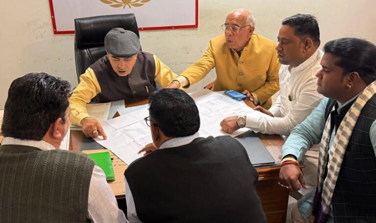 सेक्टर-24 में 30 मीटर से अधिक चौड़ी सड़कों को फोर लेन किया जाएगा, औद्योगिक क्षेत्र को मिलेगी नई दिशा :   मूलचंद शर्मा