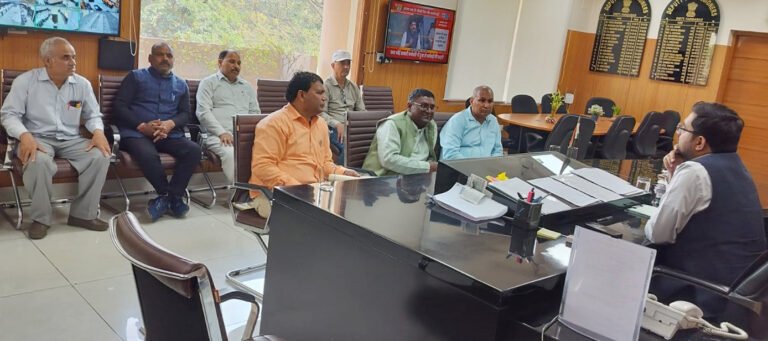 कालका स्टील कंपनी अग्निकांड में मृतक के आश्रितों को एक करोड़ की आर्थिक सहायता,स्थाई नौकरी व शहीद का दर्जा ,1मार्च को सभी फायर स्टेशनों पर श्रृद्धांजली सभा, 8 अप्रैल से हड़ताल : नरेश कुमार शास्त्री