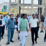 निगम आयुक्त धीरेंद्र खड़गटा ने किया वार्ड 3 का निरीक्षण, स्थानीय लोगों को दिया स्वच्छता का संदेश, कहा जब शहर होगा स्वच्छ तो नागरिक रहेंगे स्वस्थ