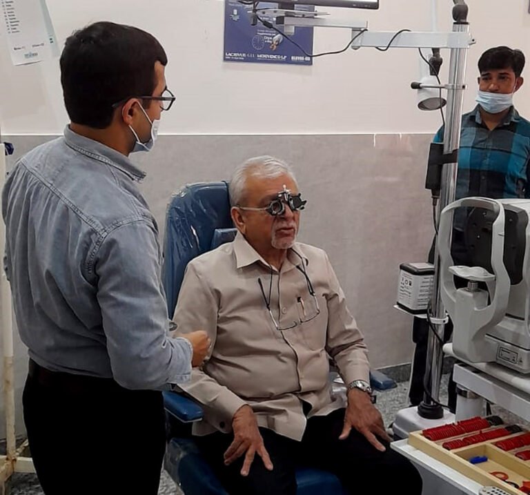 भाटिया सेवक समाज आरोग्य केंद्र में उद्योगपति बीआर भाटिया ने करवाई आंखों की जांच,सफल लेजर ट्रीटमेंट किया गया