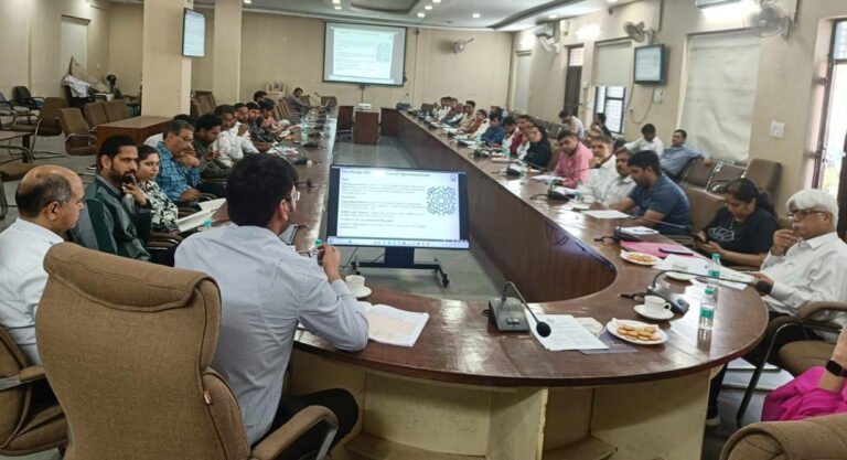 जनगणना 2027 को लेकर अधिकारियों का प्रशिक्षण शुरू, निगम मुख्यालय में आयोजित की गई ट्रेनिंग