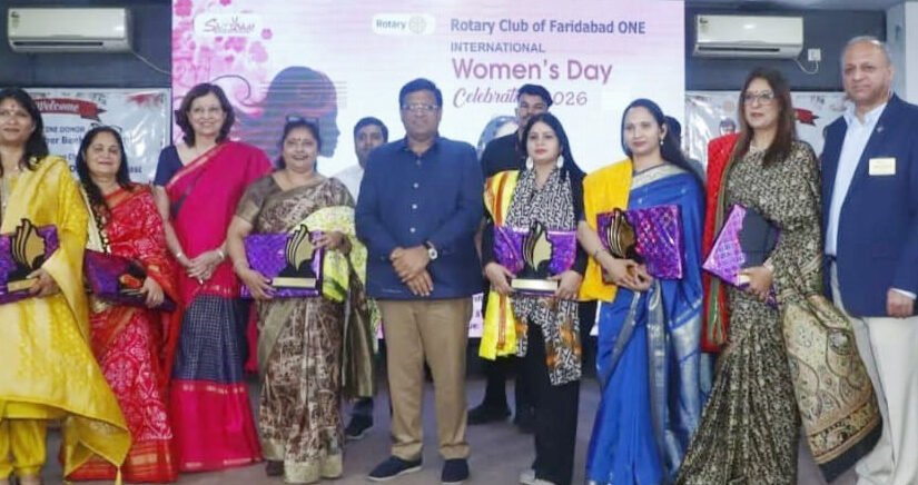 “रोटरी क्लब फरीदाबाद वन” ने महिला दिवस पर सेवा और सम्मान का संदेश दिया,300 लड़कियों का किया वैक्सीनेशन, 51 साइकिल वितरण और 9 महिलाओं को किया सम्मानित