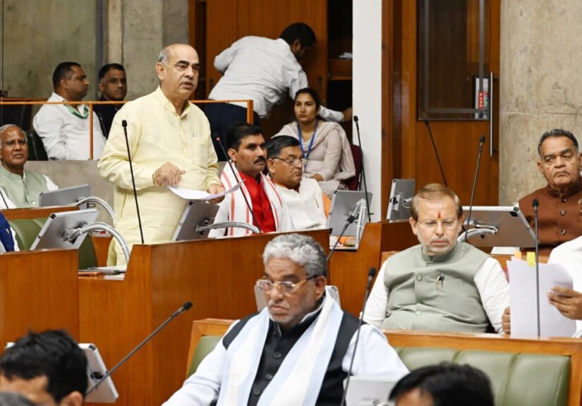 विधायक मूलचंद शर्मा ने विधानसभा में उठाया सवाल, भू माफिया पर हुई कार्यवाही, सरकार की आंखों में धूल झोंक गलत कार्य करने वाले अधिकारियों पर भी की जाएगी सख्त कार्यवाही