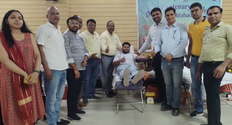 महामहिम राज्यपाल हरियाणा के जन्मदिवस पर जिले में विभिन्न स्थानों पर रक्तदान शिविर आयोजित, युवाओं और अधिवक्ताओं ने बढ़-चढ़कर किया रक्तदान