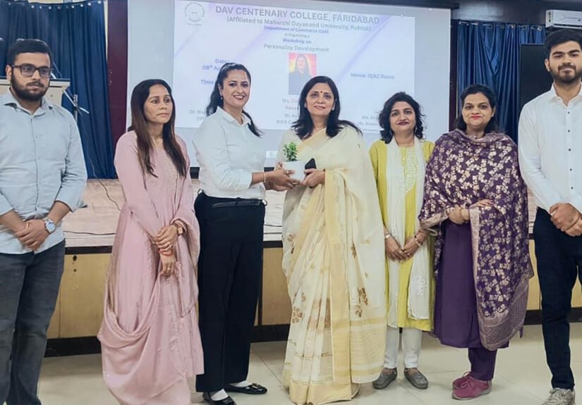 शताब्दी महाविद्यालय में व्यक्तित्व विकास पर कार्यशाला का आयोजन