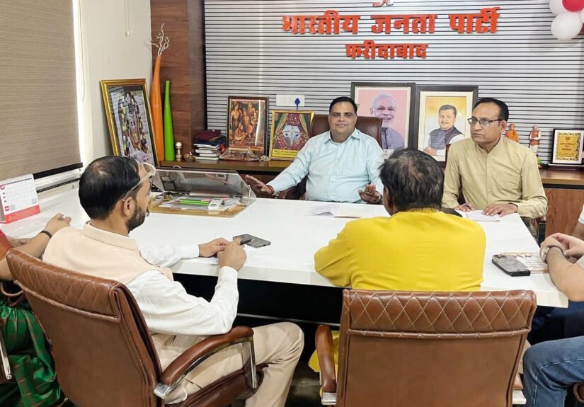 संविधान निर्माता बाबा साहेब की जयंती पर 12 से 20 अप्रैल तक जिले के 877 बूथों पर विविध सामाजिक एवं जागरूकता कार्यक्रम अयोजीय किए जाएंगे : पंकज पूजन रामपाल