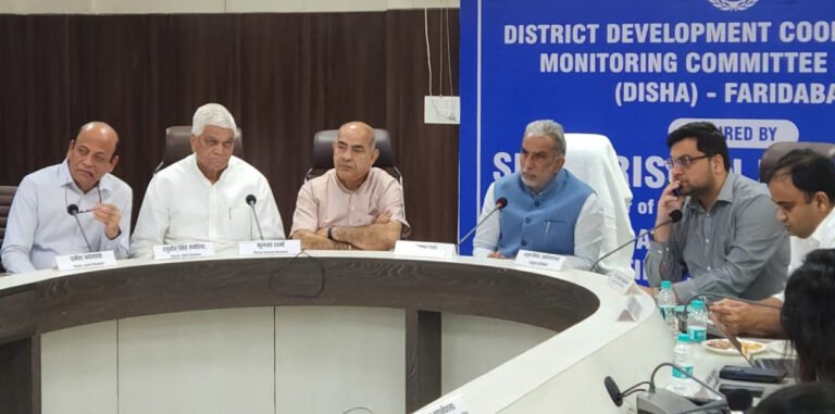 केंद्रीय राज्य मंत्री कृष्ण पाल गुर्जर की अध्यक्षता में आयोजित हुई दिशा की बैठक, 17 सितम्बर को प्रधानमंत्री नरेंद्र मोदी के जन्मदिवस पर दिव्यांगजनों को स्कूटी वितरण की तैयारियां करने के निर्देश