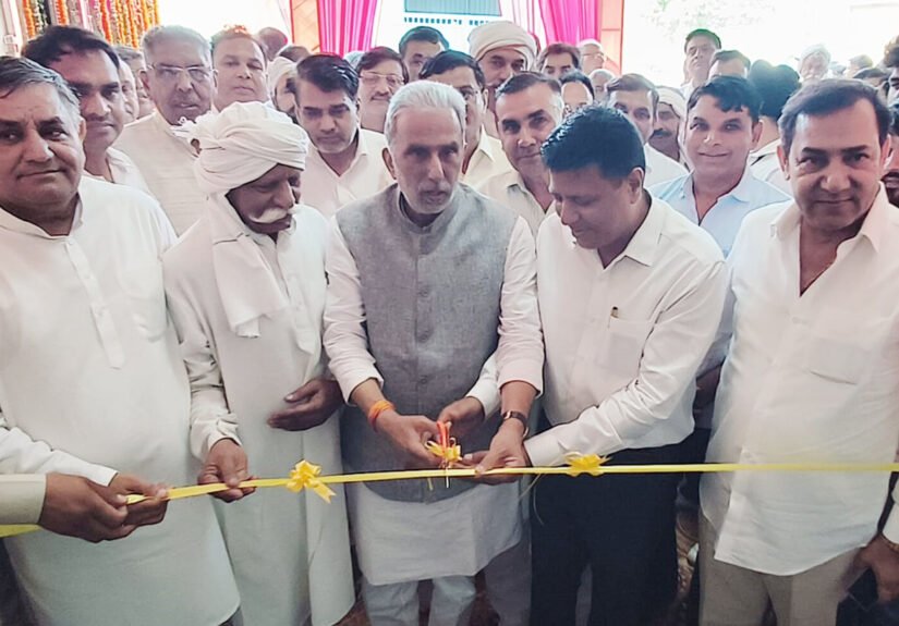 विदेशी होटलों जैसा एहसास कराएगा “अपनी रसोई और होटल” का केन्द्रीय राज्यमंत्री चौ. कृष्णपाल गुर्जर ने रिबन काटकर किया शुभारंभ